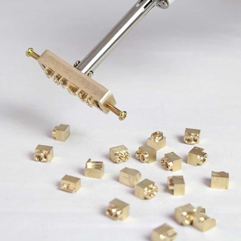 Moule en cuivre alphabet, fer  - Foil Transfer Machine avis et prix
